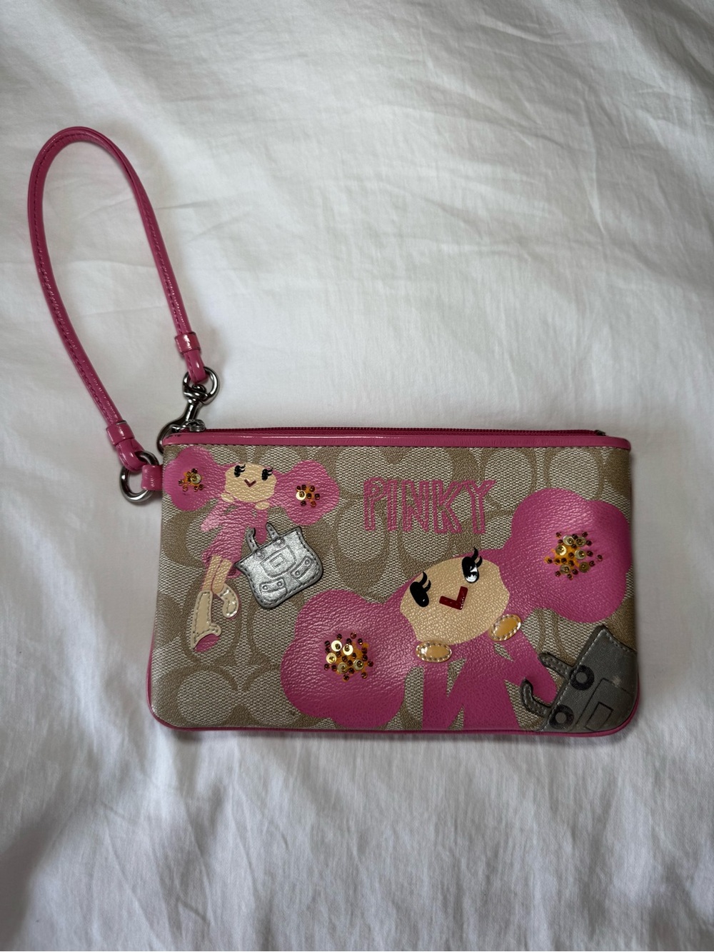 Coach Rare Y2K Pinky Wristlet Bag 💗👛